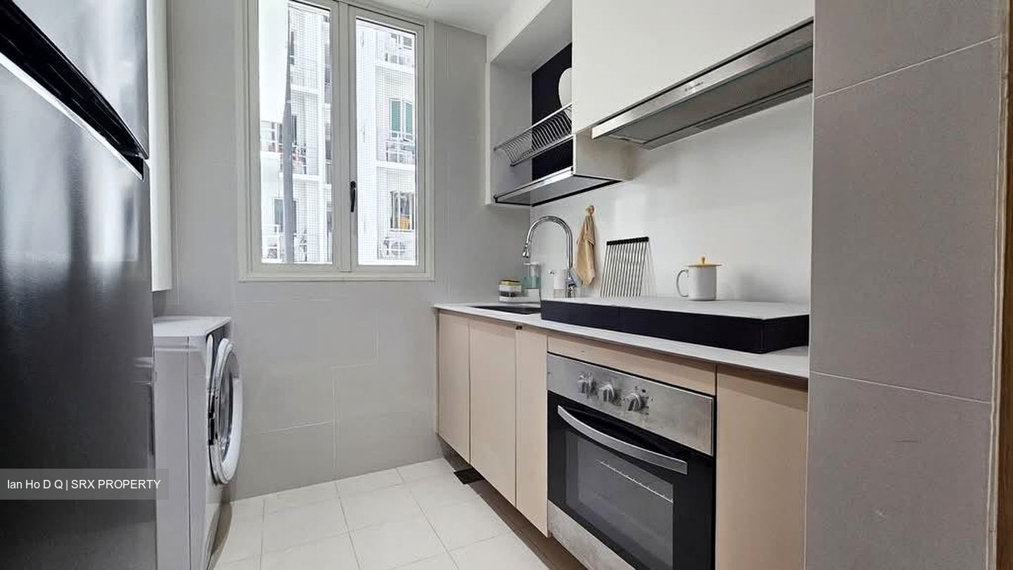 Vacanza @ East (D14), Condominium #559658341